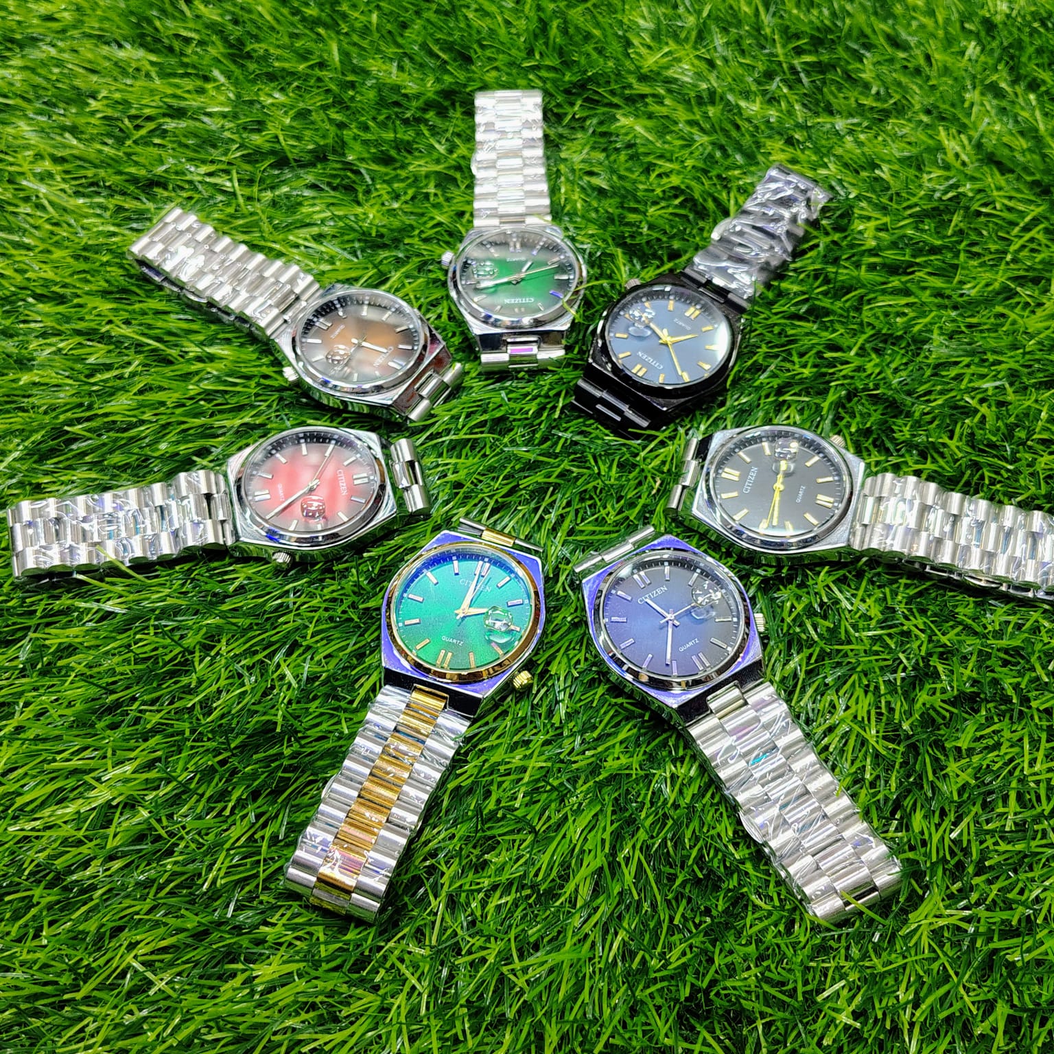 Citizen Watch Silver & Golden Chain with Green Display - Image 2